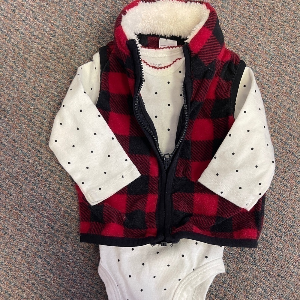 🚨CLEARANCE 0124-71 Carters Outfit